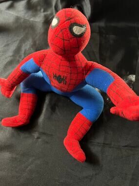 VINTAGE Kelly Toys "Amazing Spider-Man" Plush Toy Collectible - M - 25 yrs old